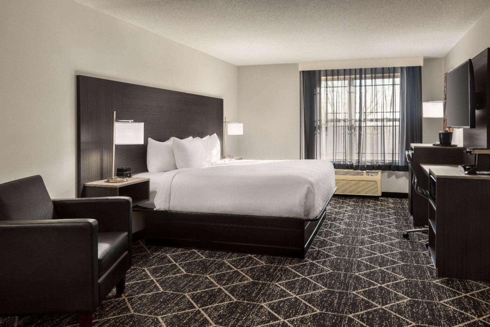 La Quinta Inn & Suites By Wyndham Lake George Exterior foto